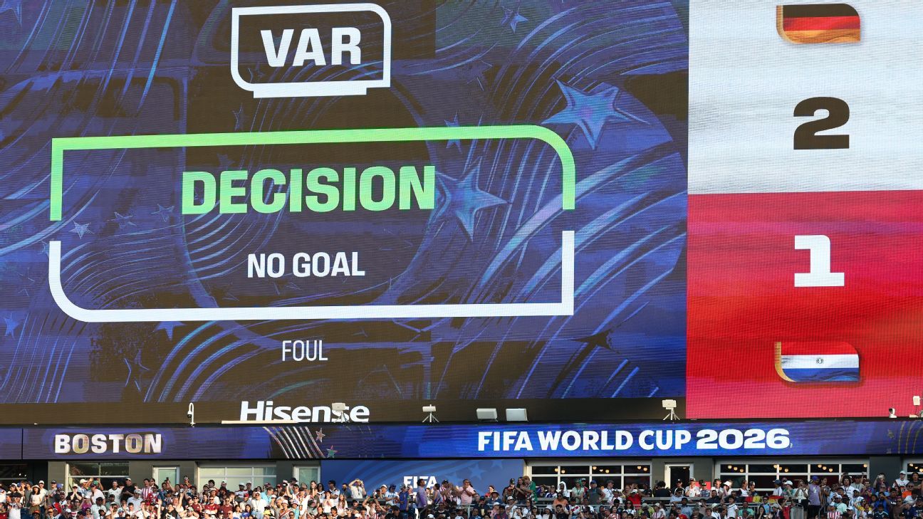 FIFA 解释德国对巴拉圭进球被判无效的 VAR 争议